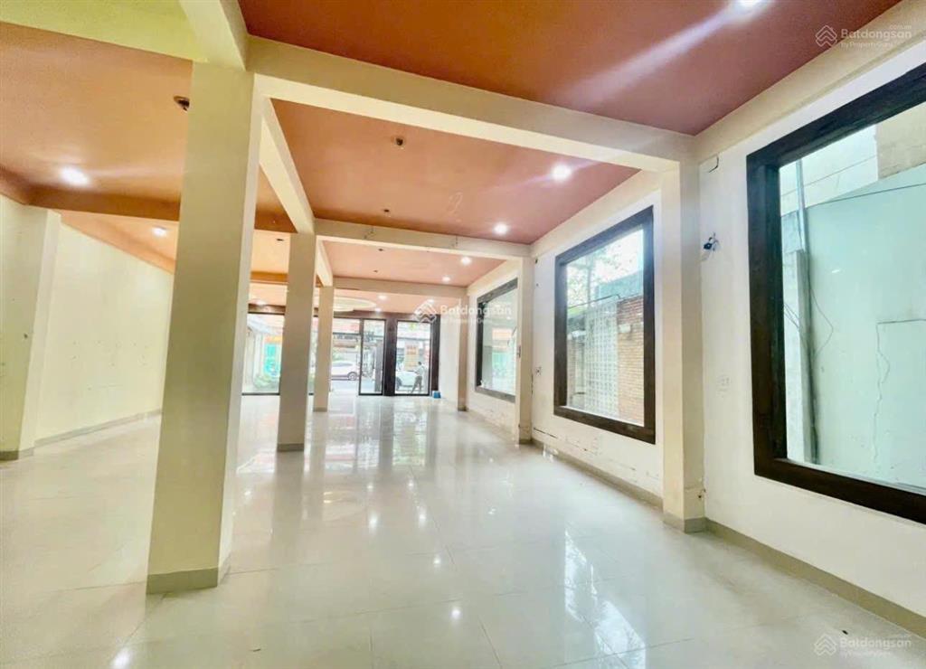 Căn hộ đẹp nhất dự án dòng tiền trung tâm thành phố giá từ 27 tỷ nay giảm còn 23 tỷ bán nhanh