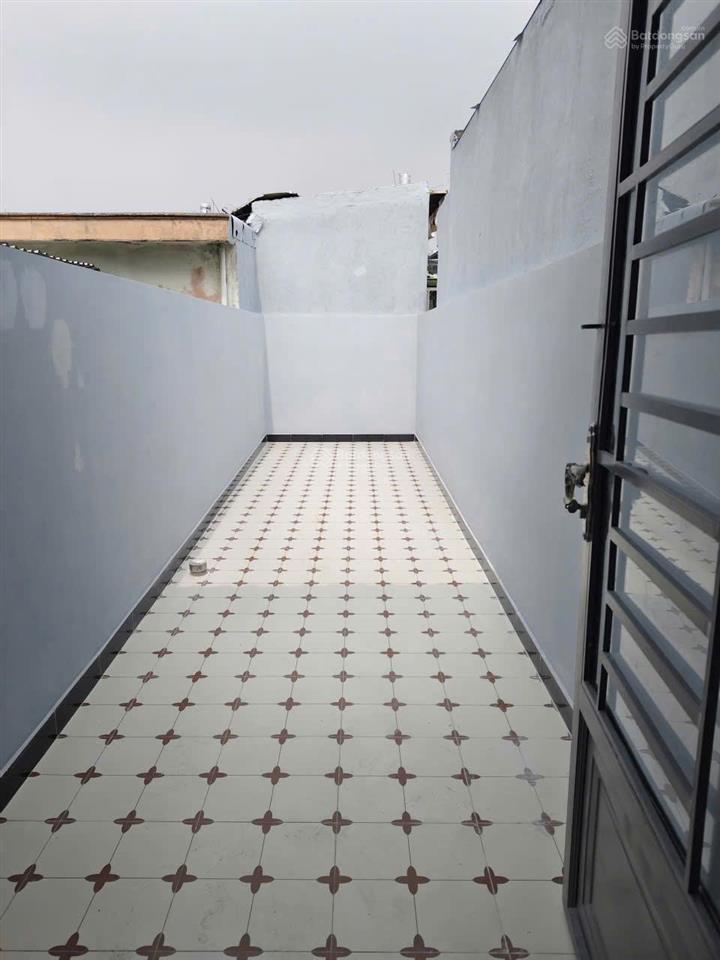 Bán nhà giá chỉ 77tr/m2 sát chợ bùi minh trực p5  q8