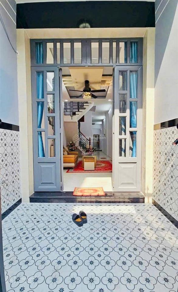 Bán nhà giá chỉ 77tr/m2 sát chợ bùi minh trực p5  q8