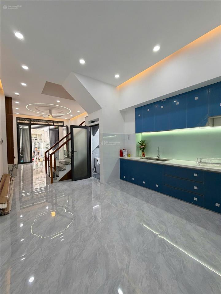 Bán nhà 4 tầng hẻm đẹp đặng chất p2q8