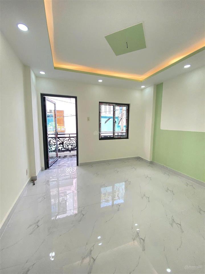 Nhà mới 3 tầng dương bá trạc p1q8