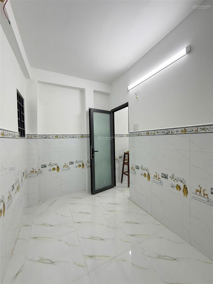 Nhà đẹp bình đông p11q8, sát cầu chà và