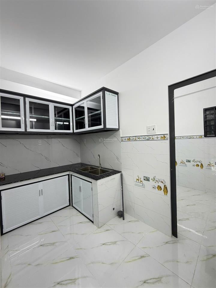 Nhà đẹp bình đông p11q8, sát cầu chà và