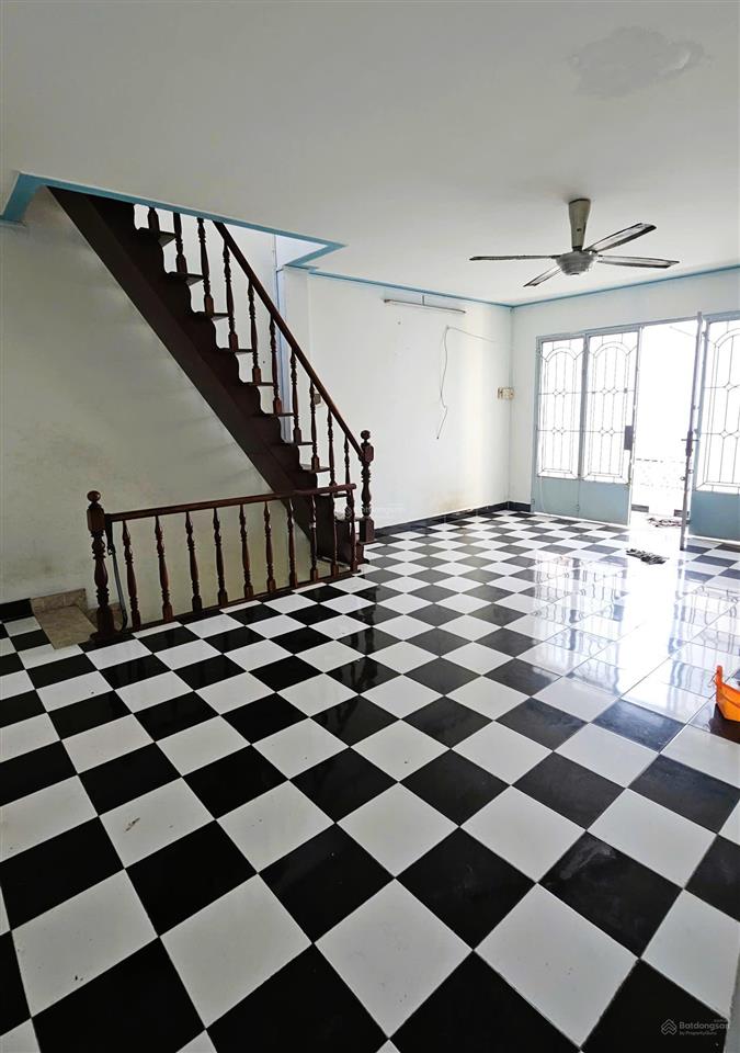 Nhà 3 tầng, ngang 5.2m gần đường nguyễn duy p9  q8