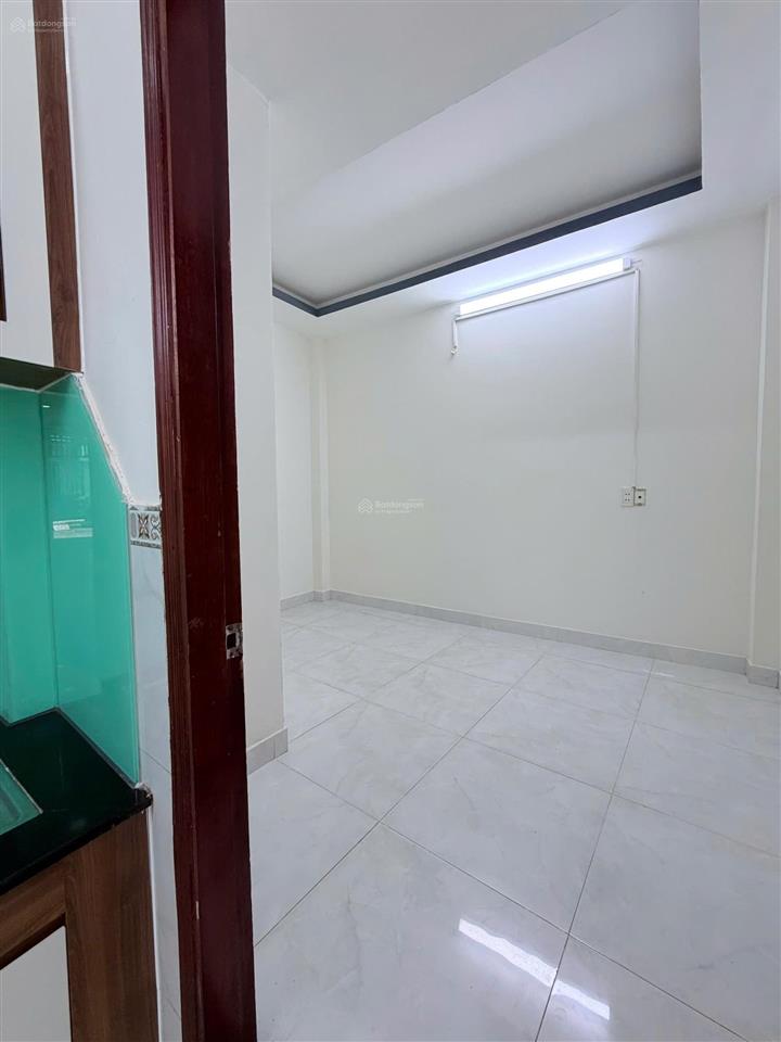 Nhà sau căn mặt tiền bùi minh trực p5q8