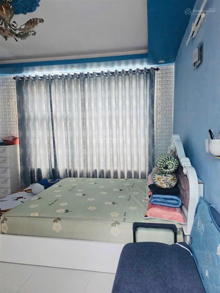 Bán nhà ngang 9m phạm thế hiển p5q8