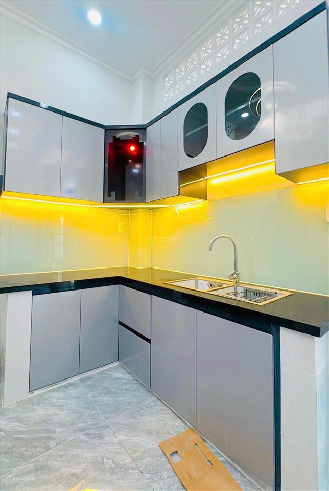 Bán nhà mới ngang 8m, cao xuân dục p12q8