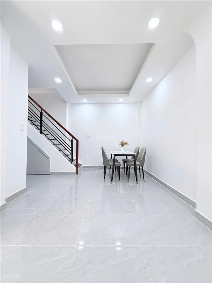 Nhà mới 3 tầng hưng phú p8q8, gần cầu chữ y