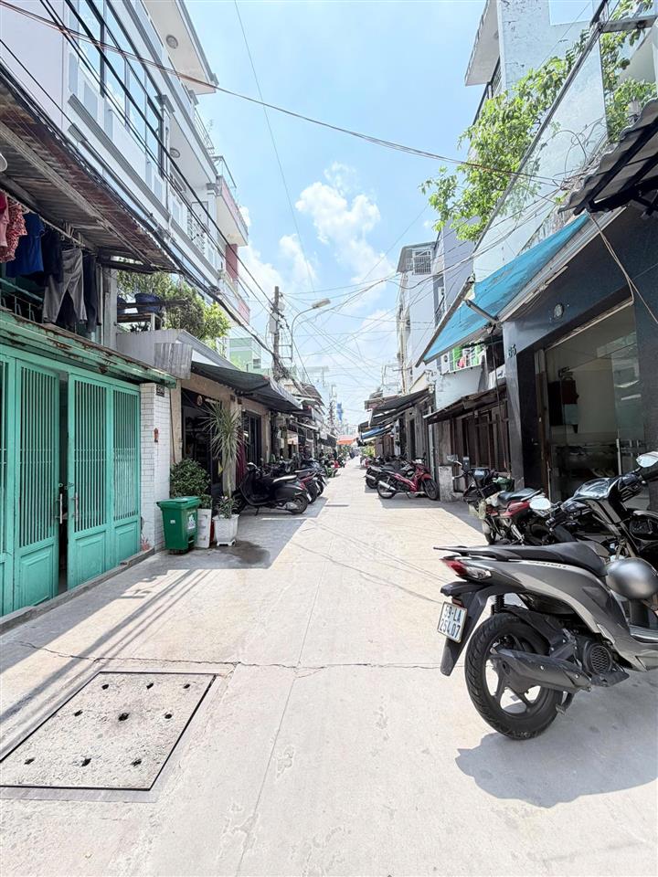 Nhà mới 3 tầng hẻm xe hơi 6m nguyễn duy p.10, quận 8