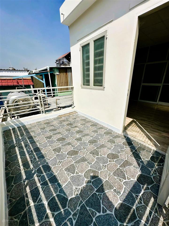 Bán nhà mới 3 tầng dương bá trạc p1q8