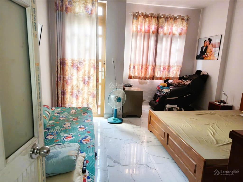Nhà 3 tầng gần mặt tiền cao lỗ p4q8