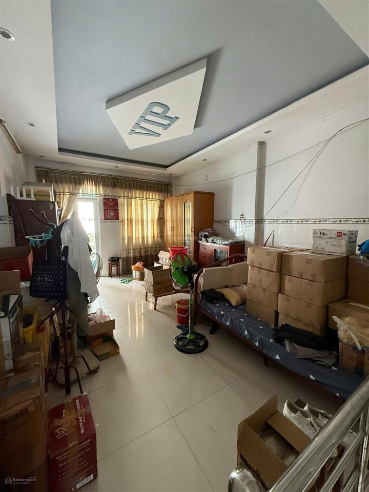 Nhà 4 tầng hẻm 4m âu dương lân p3, q8