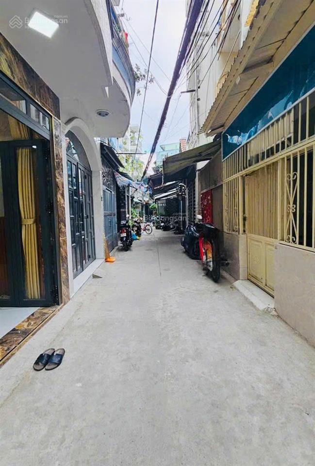 Bán nhà 3 tầng âu dương lân p3q8