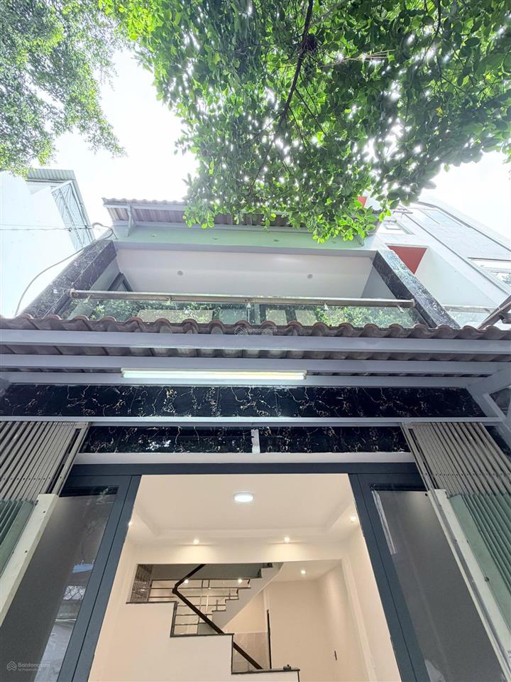 Nhà mới 2 tầng, ngang 4.4 x 10m tám danh p4q8