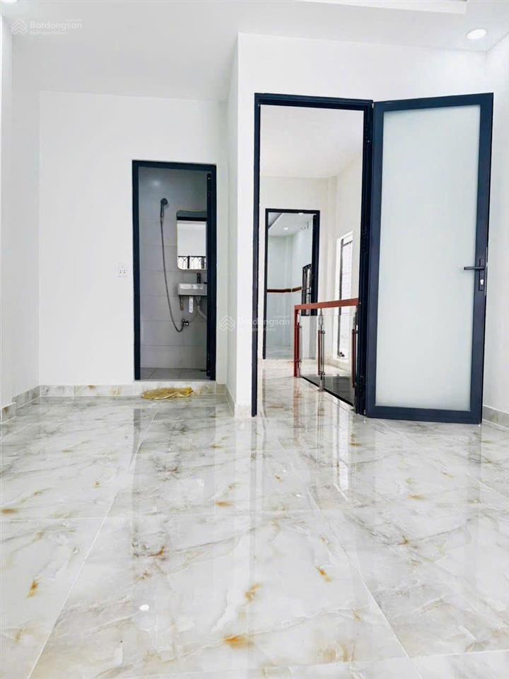 Bán nhà hẻm đẹp, cách 10m đến mt tùng thiện vương p13q8