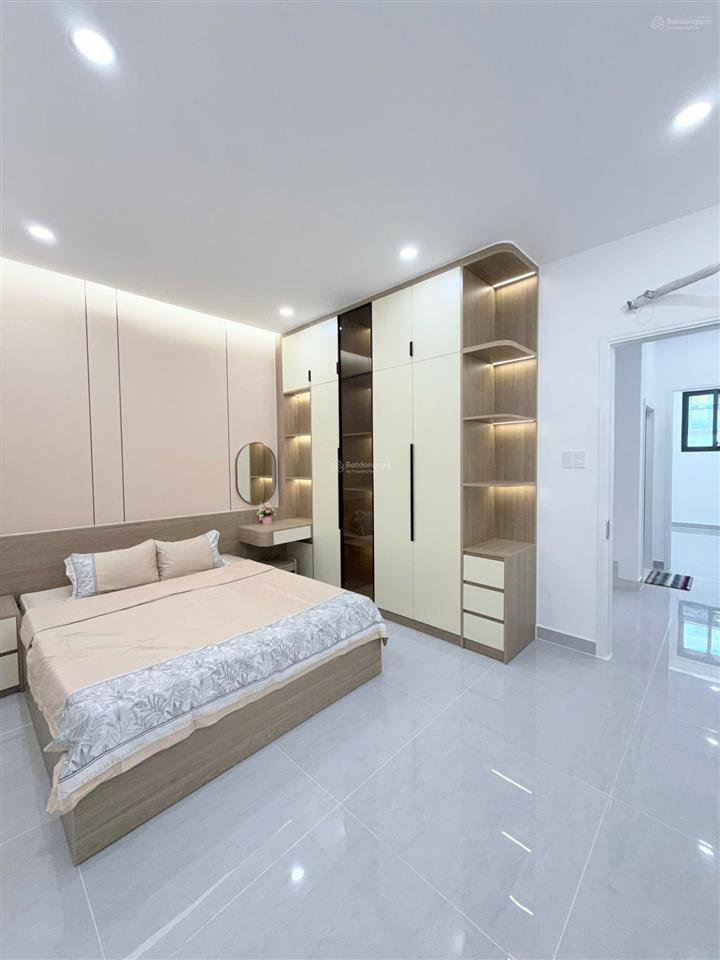 Nhà 5 tầng full nội thất âu dương lân p2q8