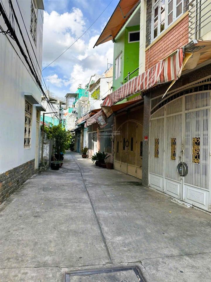 Nhà 2 tầng hẻm xe hơi tám danh p4q8