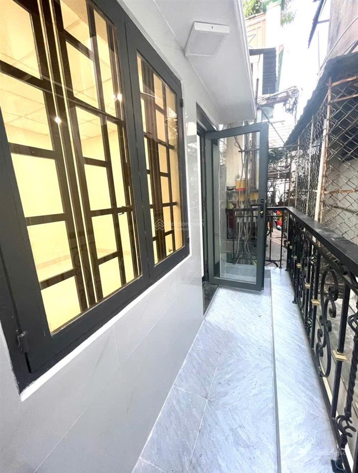 Nhà mới 3pn, nguyễn thị tần, gần chợ rạch ông p2q8