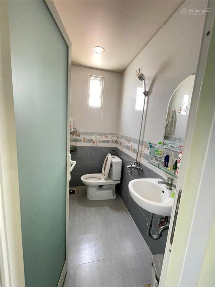Bán nhà 4 tầng âu dương lân p3q8