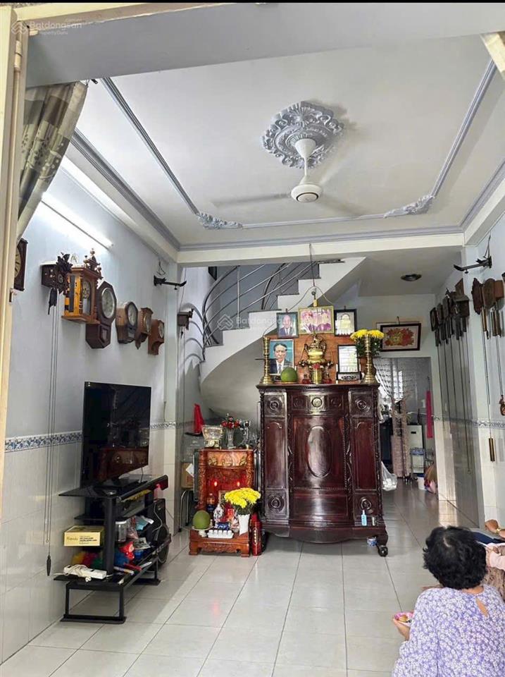 Nhà 4 tầng gần mặt tiền đường dương bá trạc phường 2 quận 8