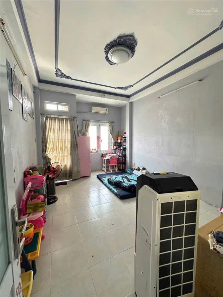 Nhà 4 tầng gần mặt tiền đường dương bá trạc phường 2 quận 8