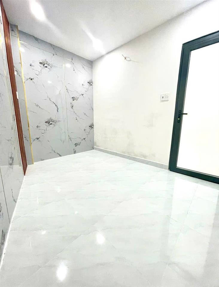 Nhà mới 3pn, đường nguyễn thị tần, phường 2, quận 8