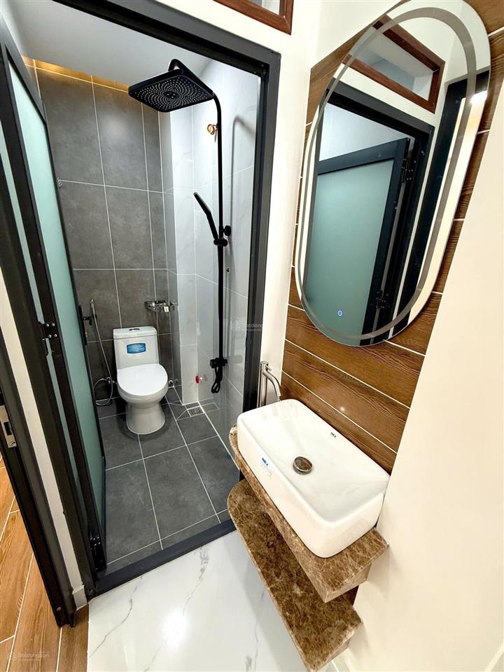 Nhà đẹp 4 tầng âu dương lân p2q8 gần chợ rạch ông