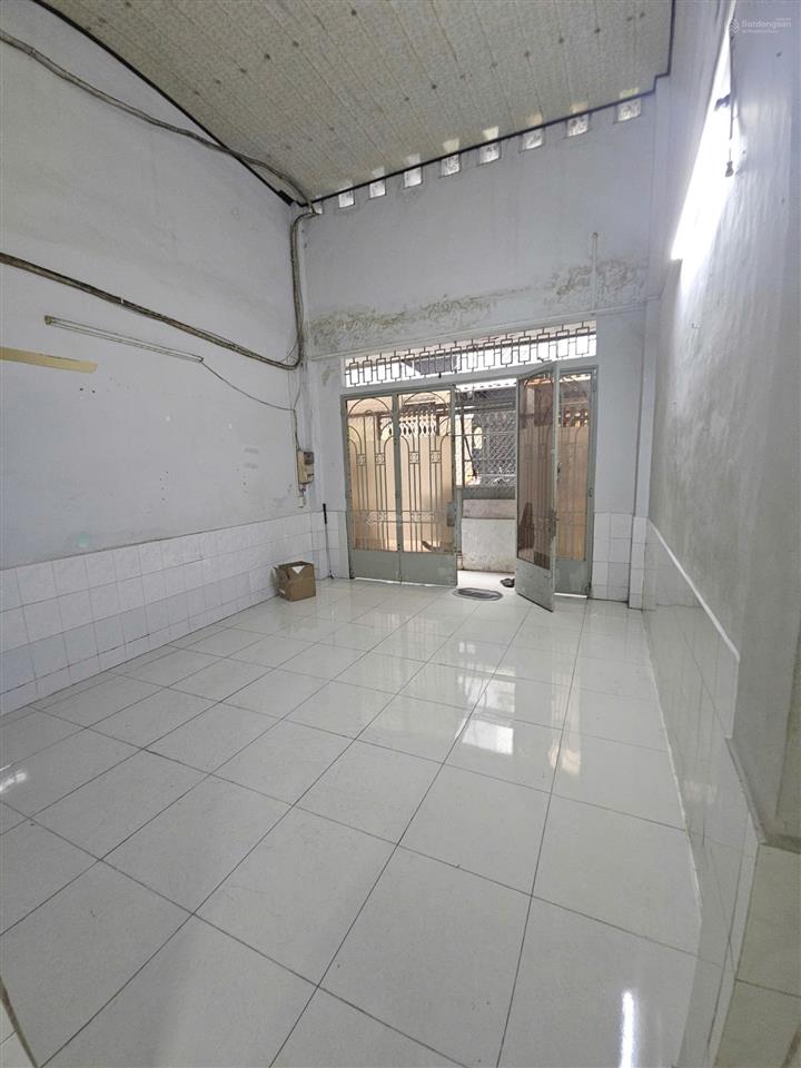 Bán nhà sát hẻm ô tô âu dương lân p3, q8