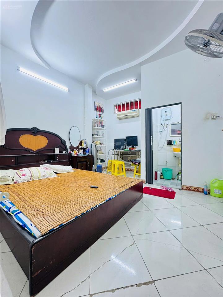 Nhà 2 tầng hẻm xe tải âu dương lân p3q8