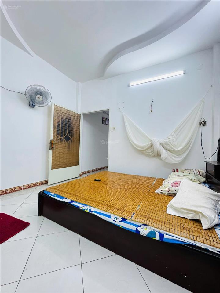 Nhà 2 tầng hẻm xe tải âu dương lân p3q8