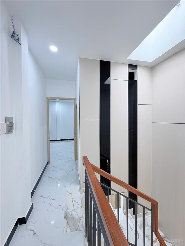 Nhà mới diện tích khủng 68m2 bến bình đông p14q8