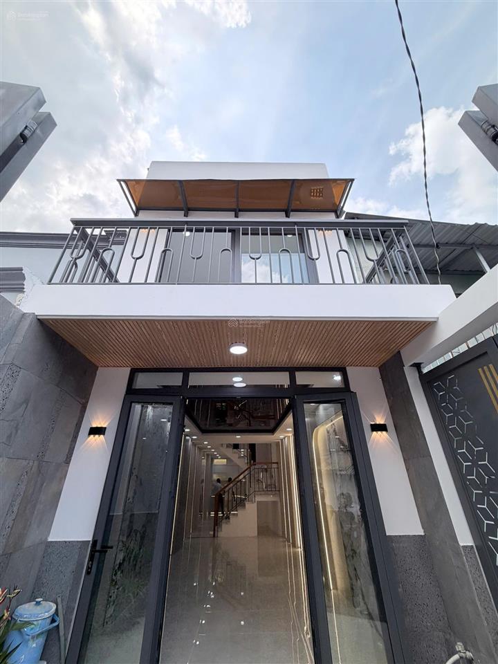 Nhà mới diện tích khủng 68m2 bến bình đông p14q8