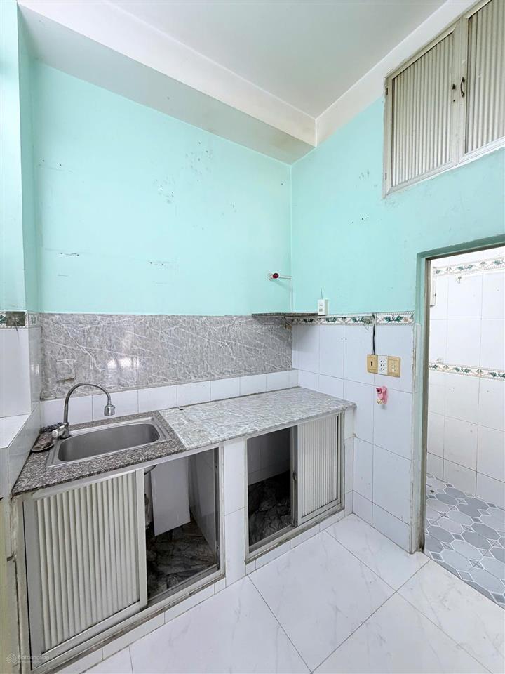Nhà 4 tầng nguyễn duy p9q8 gần cầu chánh hưng