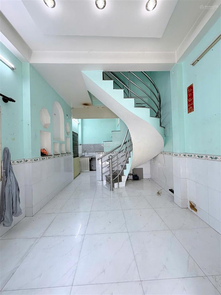 Nhà 4 tầng nguyễn duy p9q8 gần cầu chánh hưng