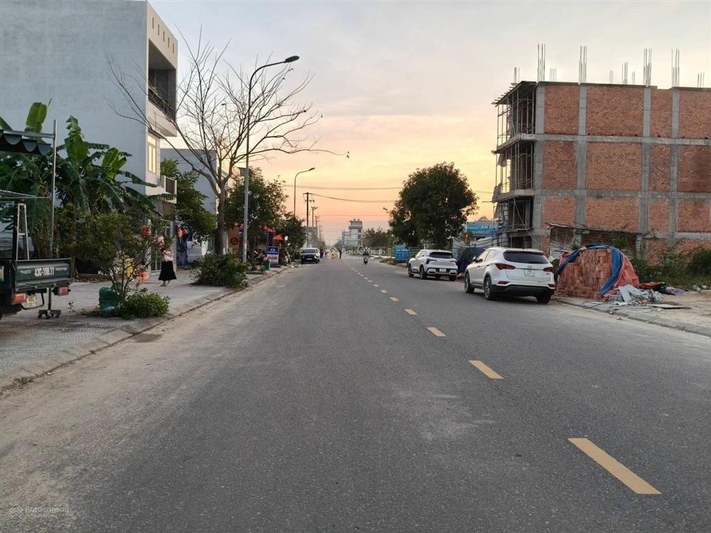 Bán cặp đường 10,5m trương quang được ngũ hành sơn , đà nẵng.