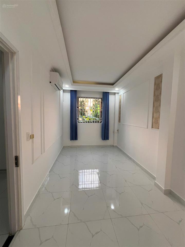 Chủ kẹt tiền cần bán nhà phố oasis city đang có doanh thu tốt kế bên trường đại học việt đức