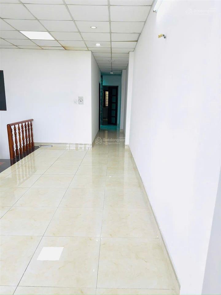 Cần bán nhà phố 2 tầng hoàn công đầy đủ đang cho thuê 15 triệu tại vsip 1, thuận an
