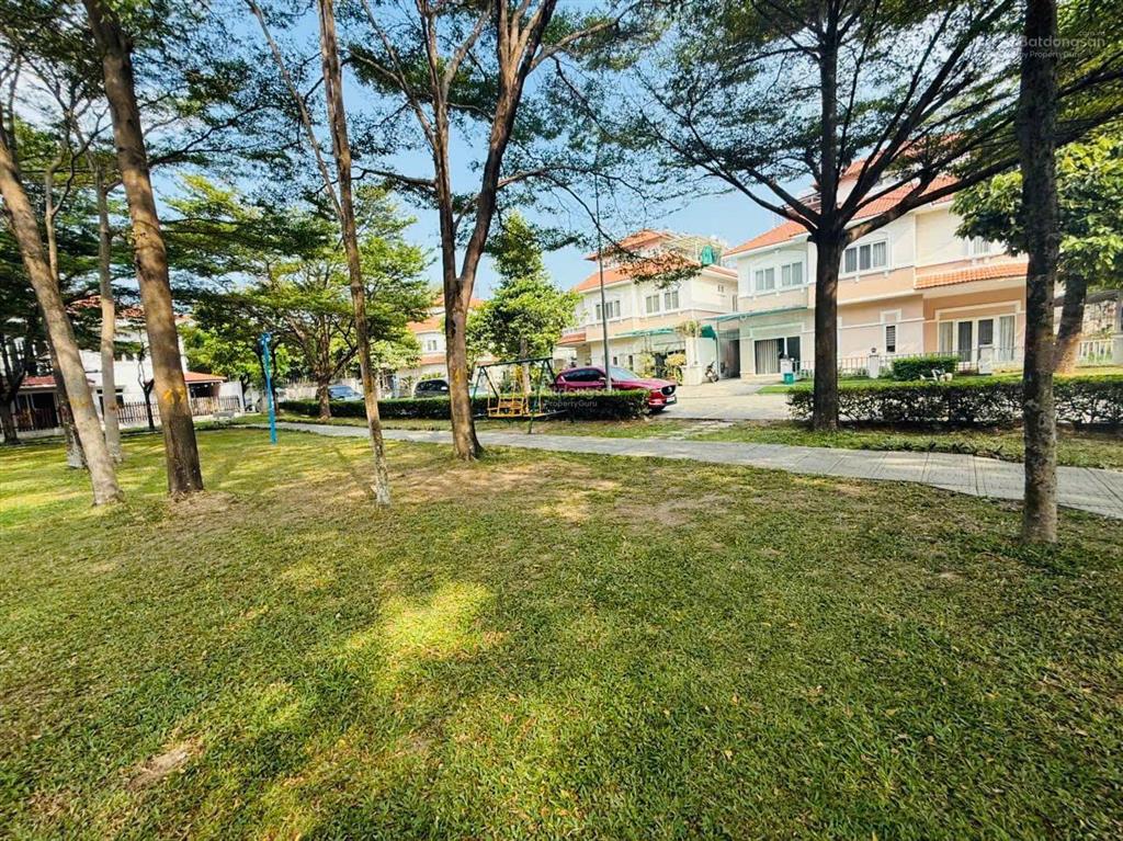 Cần bán biệt thự góc 2 mặt tiền siêu đẹp đối diện công viên oasis 1, kế siêu thị aeon mall, bd