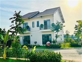 Bán biệt thự ven sông giá chỉ trên 2 tỷ đối diện trường đại học việt đức bình dương