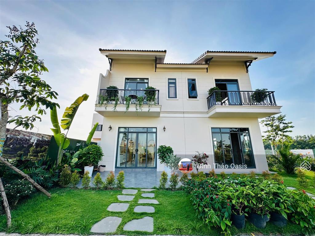Bán biệt thự ven sông giá chỉ trên 2 tỷ đối diện trường đại học việt đức bình dương