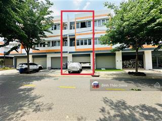 Cần bán nhà phố 3 tầng 2 mặt tiền giá siêu tốt kế bên trường đại học việt đức bình dương