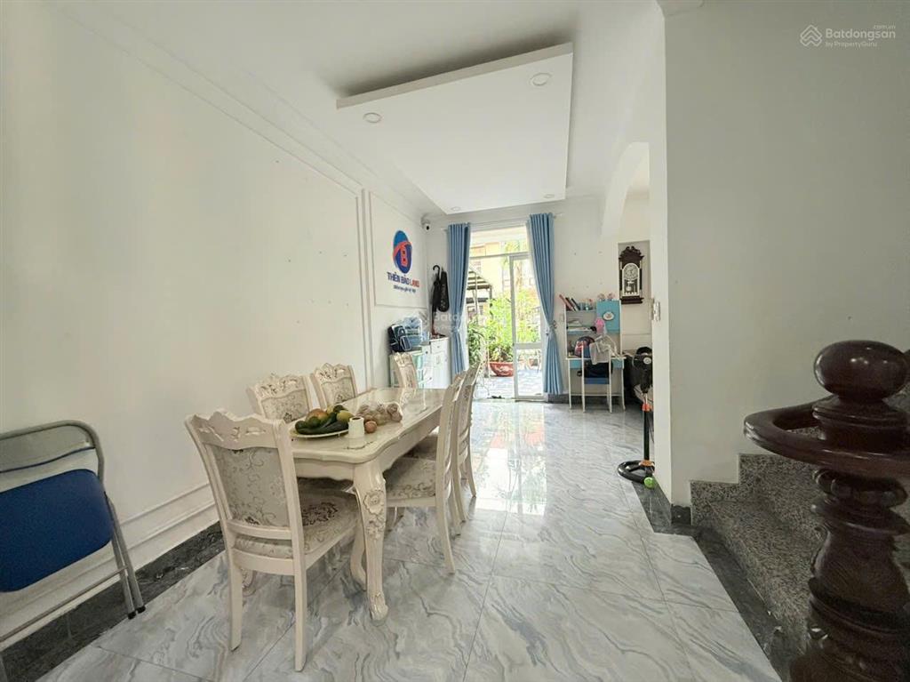 Cần bán biệt thự đẹp ngang 7x18,5m trong khu compound kế siêu thị aeon mall bình dương