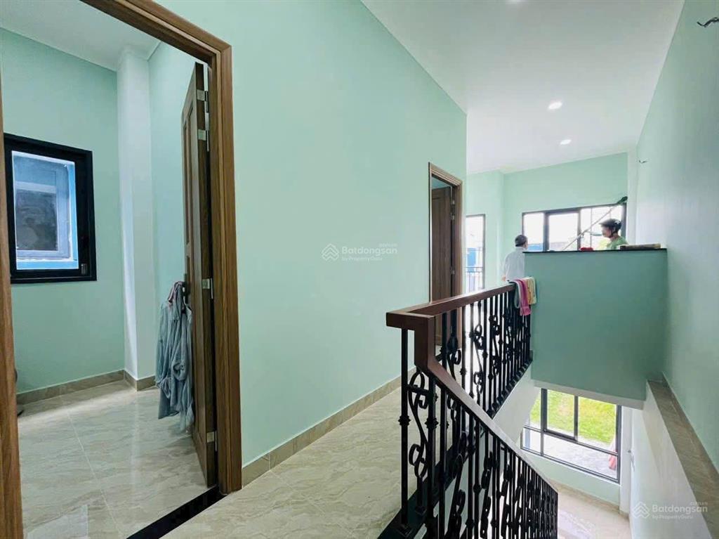 Cần bán nhà hoàn công 2 tầng có sẵn doanh thu tại oasis city kế trường đại học việt đức bình dương