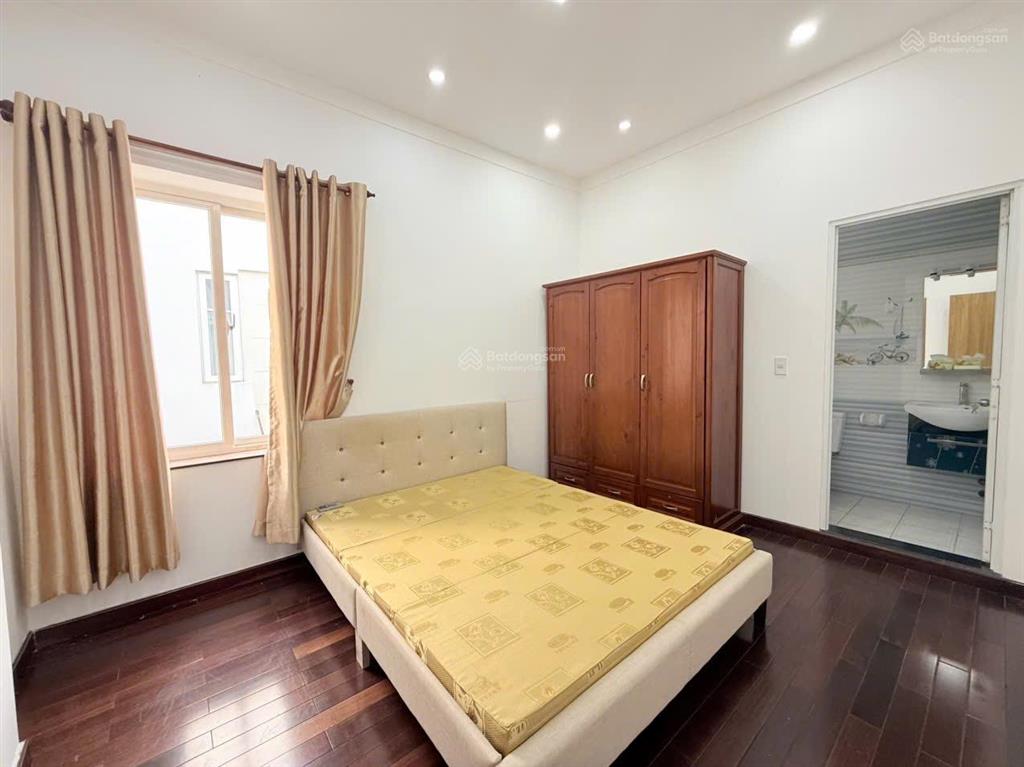 Cho thuê villa đẹp 300m2 tại oasis kế siêu thị aeon mall bình dương.  0986 196 ***