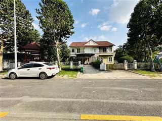 Cho thuê villa đẹp 300m2 tại oasis kế siêu thị aeon mall bình dương.  0986 196 ***
