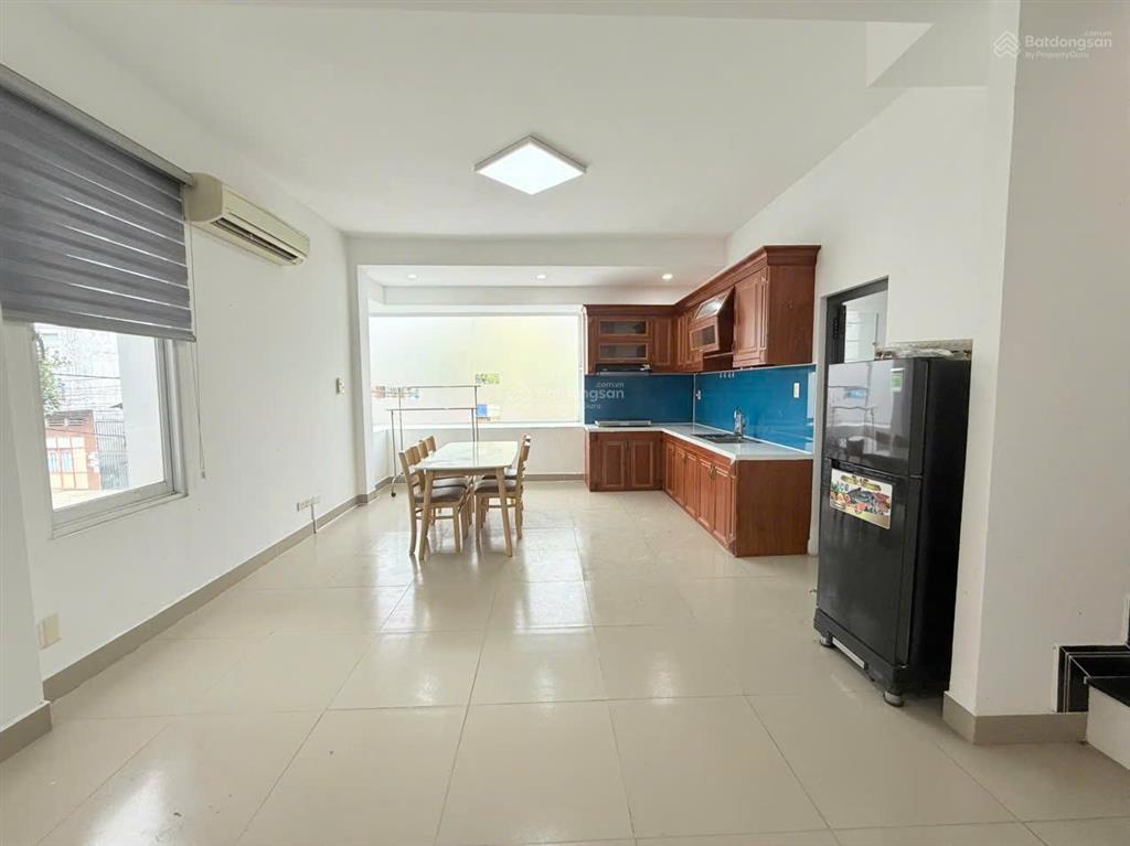 Chính chủ cần bán nhà phố đẹp đường d35, cách đường d33, kdc việt sing chỉ vài bước chân