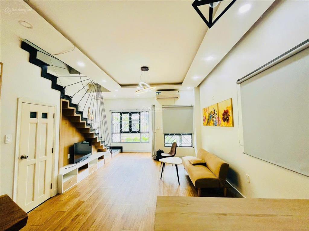 Chủ chuyển công tác cần bán biệt thự góc ngang 7,2mx14m đẹp tại oasis city gần trường đh việt đức