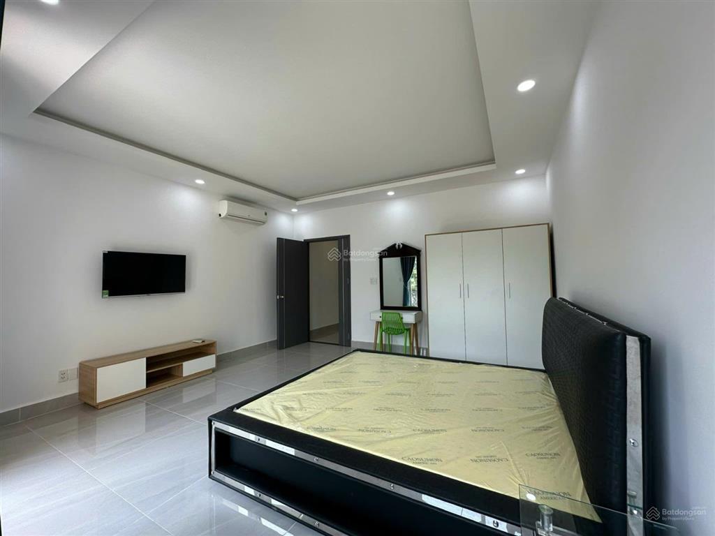 Cho thuê nhà đẹp đầy đủ nội thất trong khu an ninh kế siêu thị aeon mall bình dương