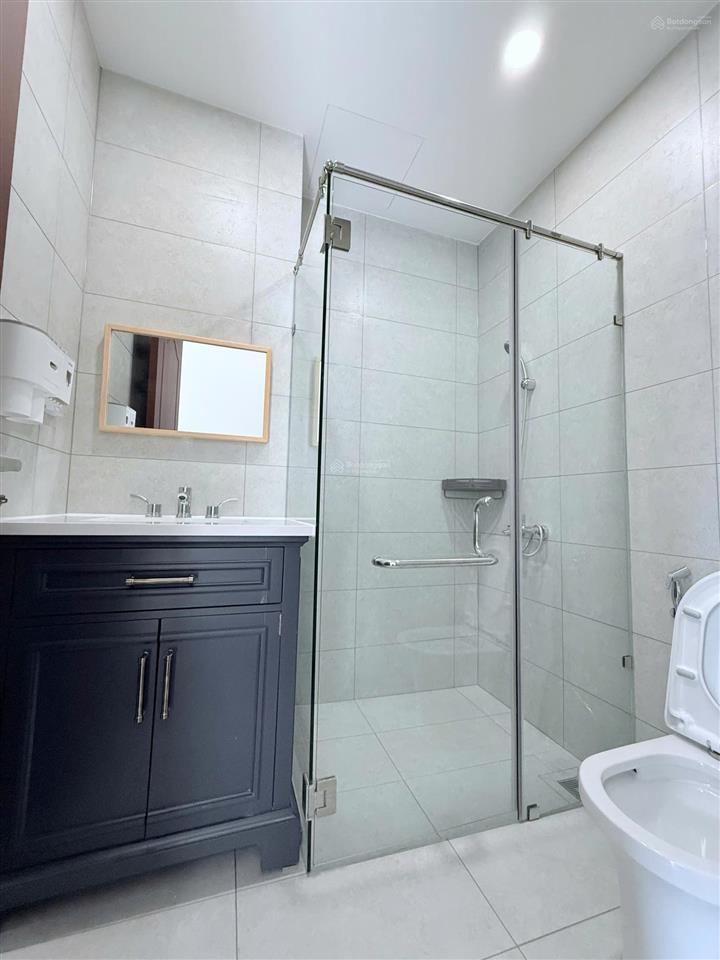 Chính chủ cho thuê biệt thự song lập đẹp, mới 100% kế bên trung tâm t.p.m bình dương