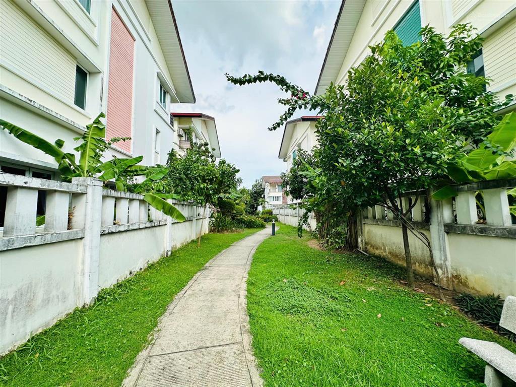 Chính chủ gửi bán căn biệt thự góc giá đầu tư gần hồ bơi khu đô thị sinh thái ecolakes mỹ phước